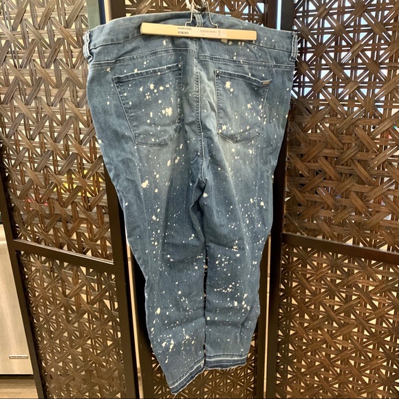 Melissa McCarthy Splatter Print Jeans - Picture 7 of 8